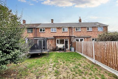 12 Burden Way, London, E11 3RY