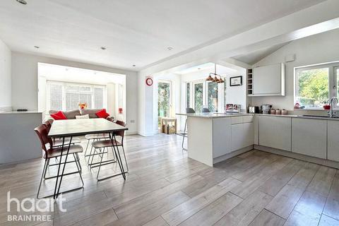 4 bedroom detached house for sale, Canterbury Grange, Braintree