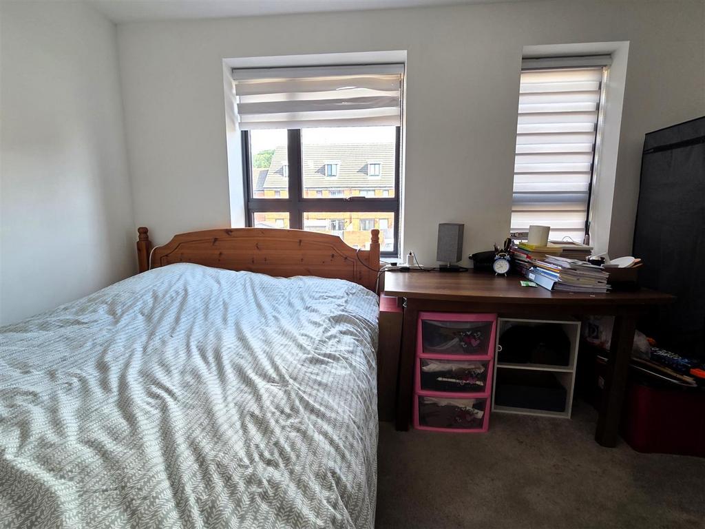 BED 2.jpg