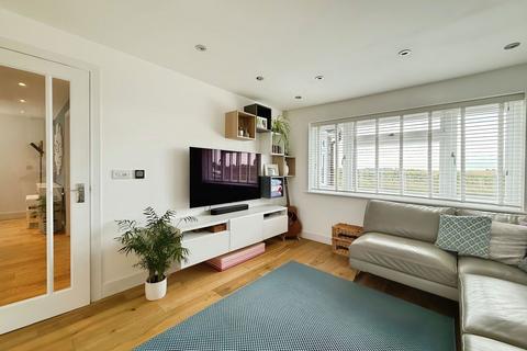 186 Shirehall Road, Dartford, DA2 7SW