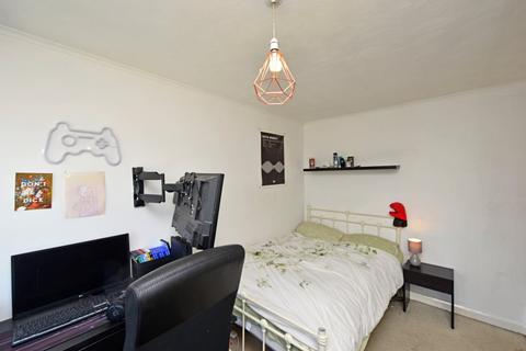 5 Ashbourne Way, Cleckheaton, BD19 5JA