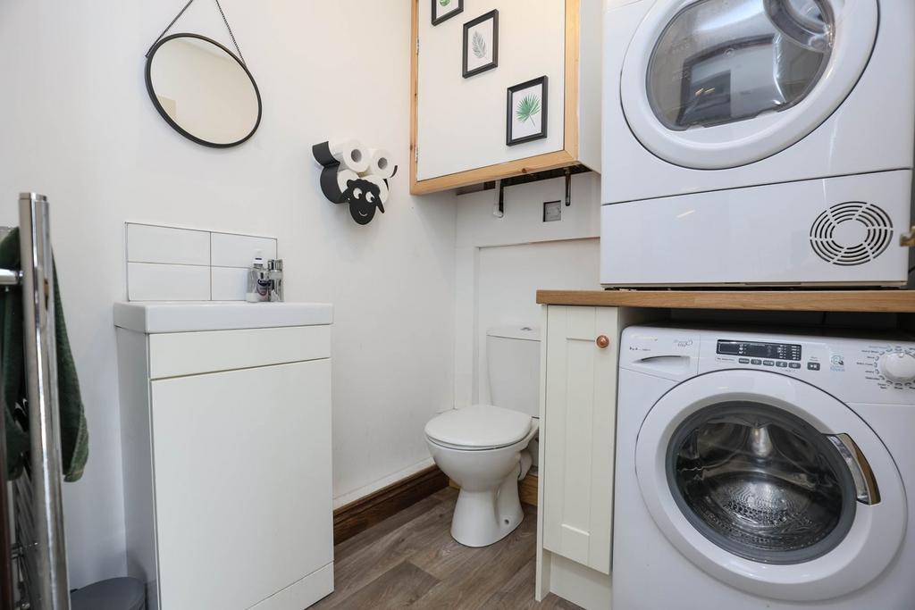 Cloakroom/Utility
