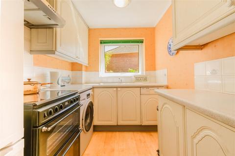 2 bedroom terraced house for sale, Cormorant Close, Portchester