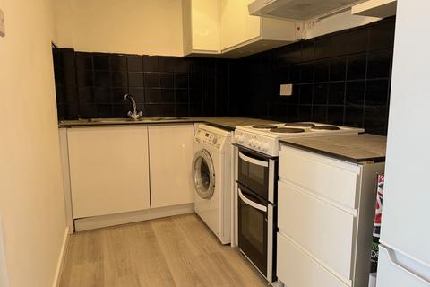 1 bedroom apartment to rent, Victoria Road, Guildford, GU1
