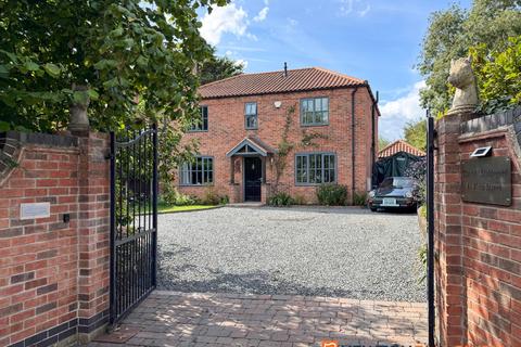 4 bedroom detached house for sale, Main Street, 1 NG24