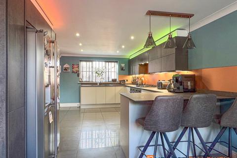 4 bedroom detached house for sale, Main Street, 1 NG24