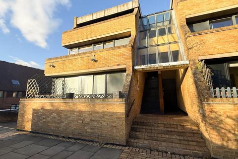 Manor Place, Cambridge