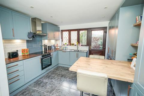 undefined, Vicarage Gardens, Leighton Buzzard