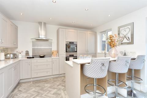 20 Bramling Way, Rainham, Gillingham, ME8 8FG