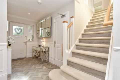 20 Bramling Way, Rainham, Gillingham, ME8 8FG