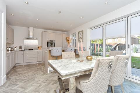 20 Bramling Way, Rainham, Gillingham, ME8 8FG