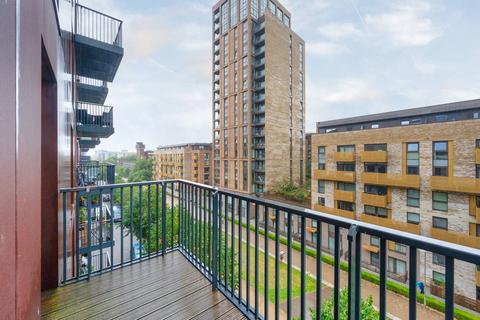 undefined, Whiting Way, Rotherhithe, London, SE16