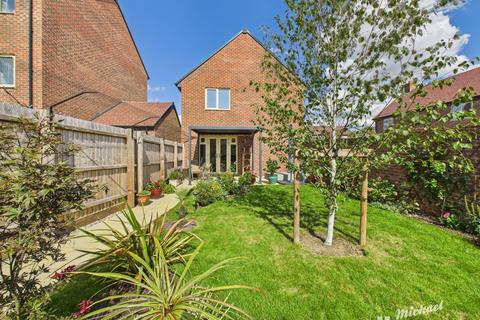 undefined, Broad Lane, Weston Turville, Buckinghamshire