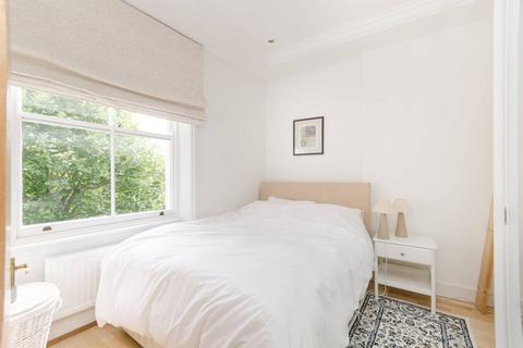 2 bedroom flat to rent, Cromwell Crescent, Earls Court, London, SW5