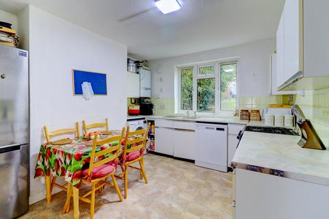 214 Bowerdean Road, High Wycombe, HP13 6XR