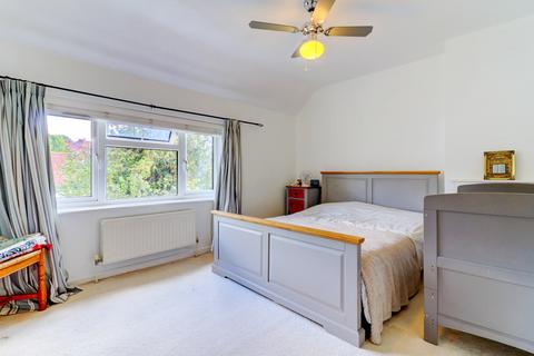214 Bowerdean Road, High Wycombe, HP13 6XR