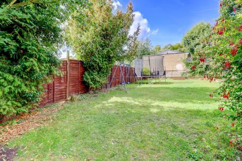214 Bowerdean Road, High Wycombe, HP13 6XR