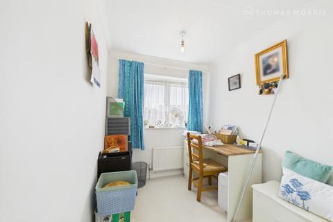 22 Aintree Road, Royston, SG8 9JE