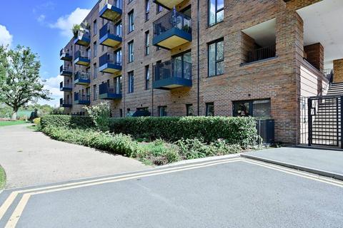 2 bedroom flat for sale, Caesar House, Dacorum Way, Hemel Hempstead, HP1