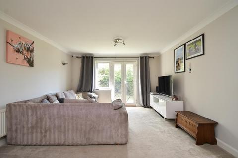 2 bedroom flat for sale, Pierwarden Mews, St. Leonards-On-Sea