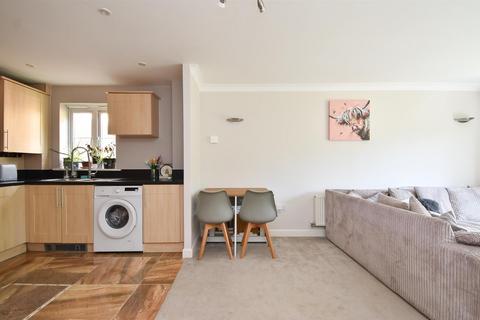2 bedroom flat for sale, Pierwarden Mews, St. Leonards-On-Sea