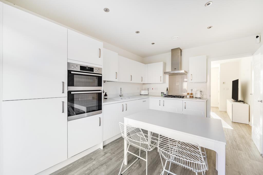 Kitchen/Dining Area