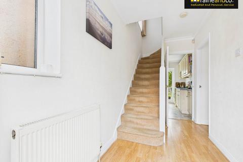 3 bedroom semi-detached house for sale, Oulton Crescent, Potters Bar