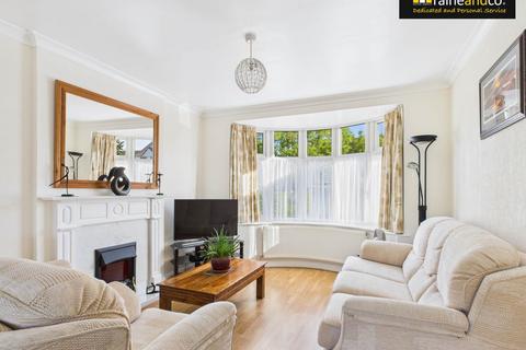 3 bedroom semi-detached house for sale, Oulton Crescent, Potters Bar