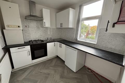 undefined, 2, Liverpool L21