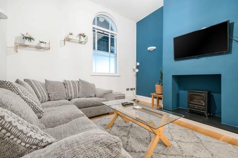 2 bedroom terraced house to rent, Market Lane, Hampshire SO23