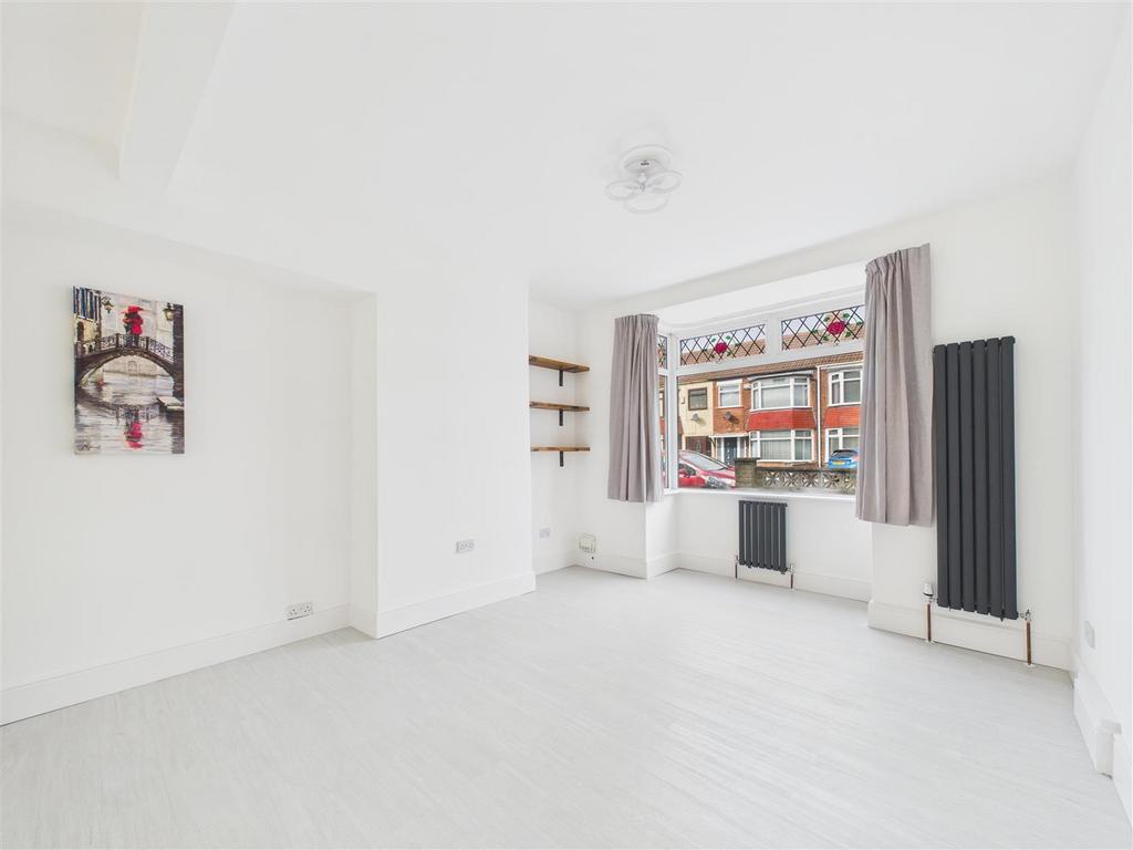 CAM05451 G0-PR0051-STILL019.jpg