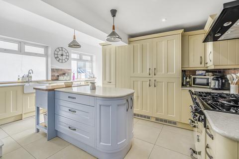 5 bedroom terraced house for sale, Gillingham Road, Gillingham, Kent, ME7