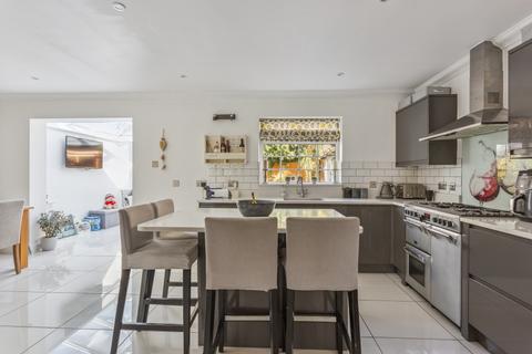 3 bedroom semi-detached house for sale, The Close, Iver SL0