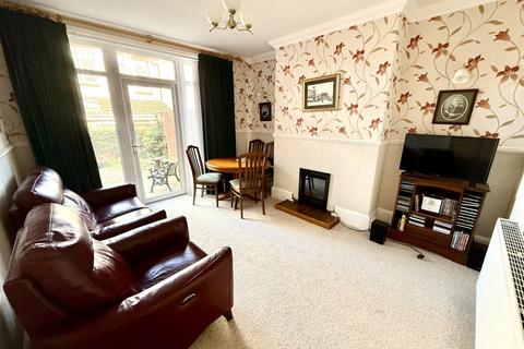 3 bedroom semi-detached house for sale, Glendale Avenue, Park Road