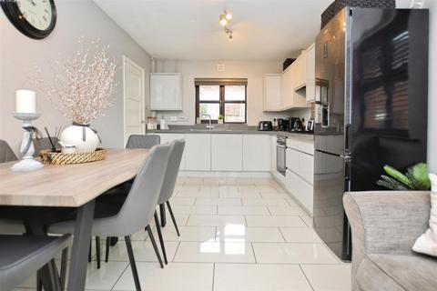 undefined, The Steadings, Flixborough