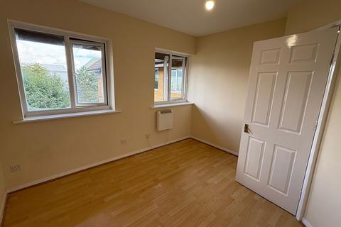 undefined, Frobisher Road, Erith
