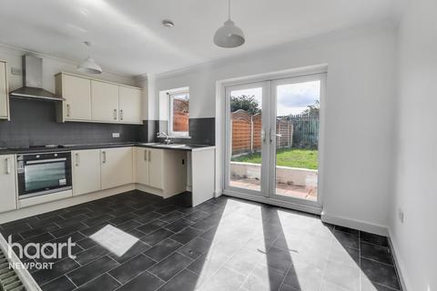 Hawksworth Grove, Newport