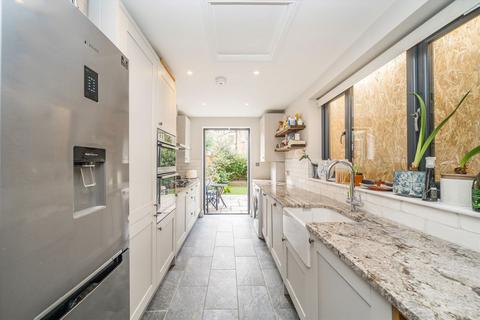 3 bedroom house for sale, Denison Road, London SW19