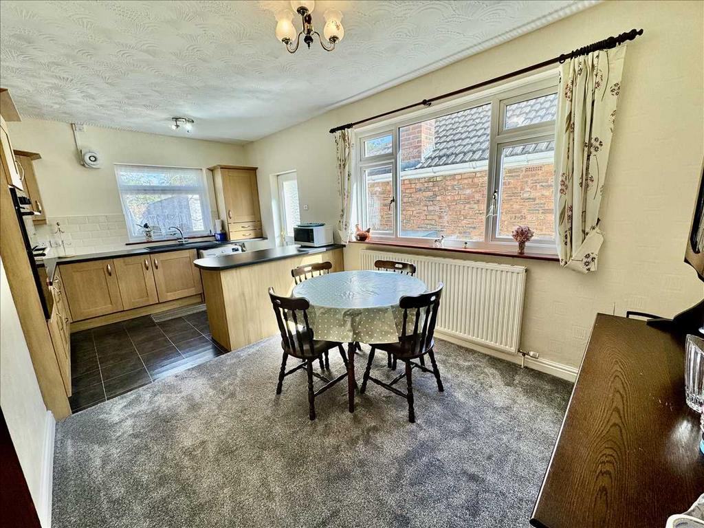 Dining room /