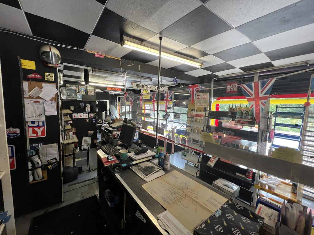 6 ac08 af7 2814 41 fc 8566 655714974505...