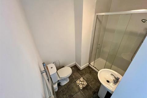 1 bedroom in a house share to rent, Bennington Street Cheltenham