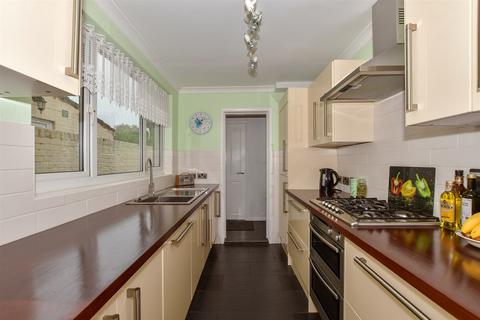 3 bedroom terraced house for sale, New Hythe Lane, Aylesford, Kent