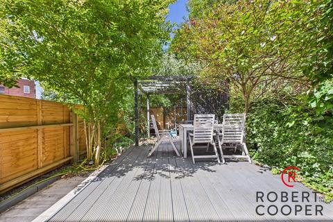 undefined, Owen Close, Northolt, UB5