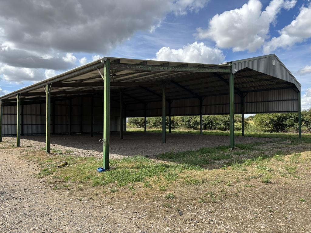 Open storage hay/straw barn