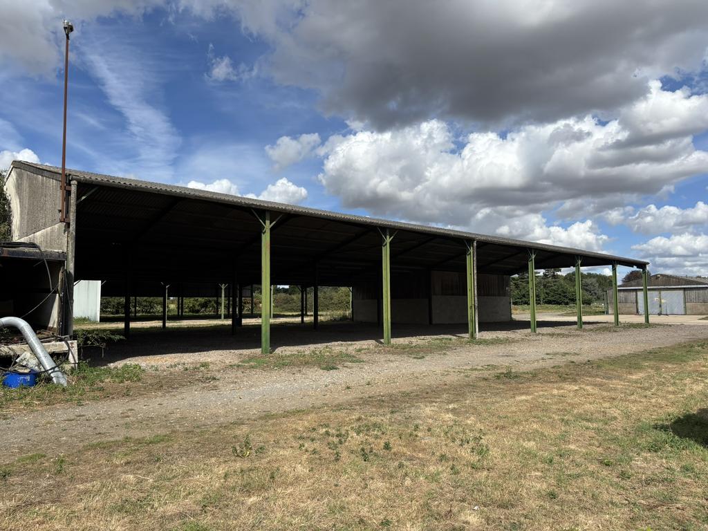 Open storage hay/straw barn