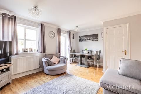 3 bedroom semi-detached house for sale, Bromedale Avenue, Norwich NR14
