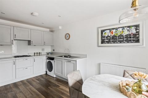 undefined, Sandcross Lane, Reigate