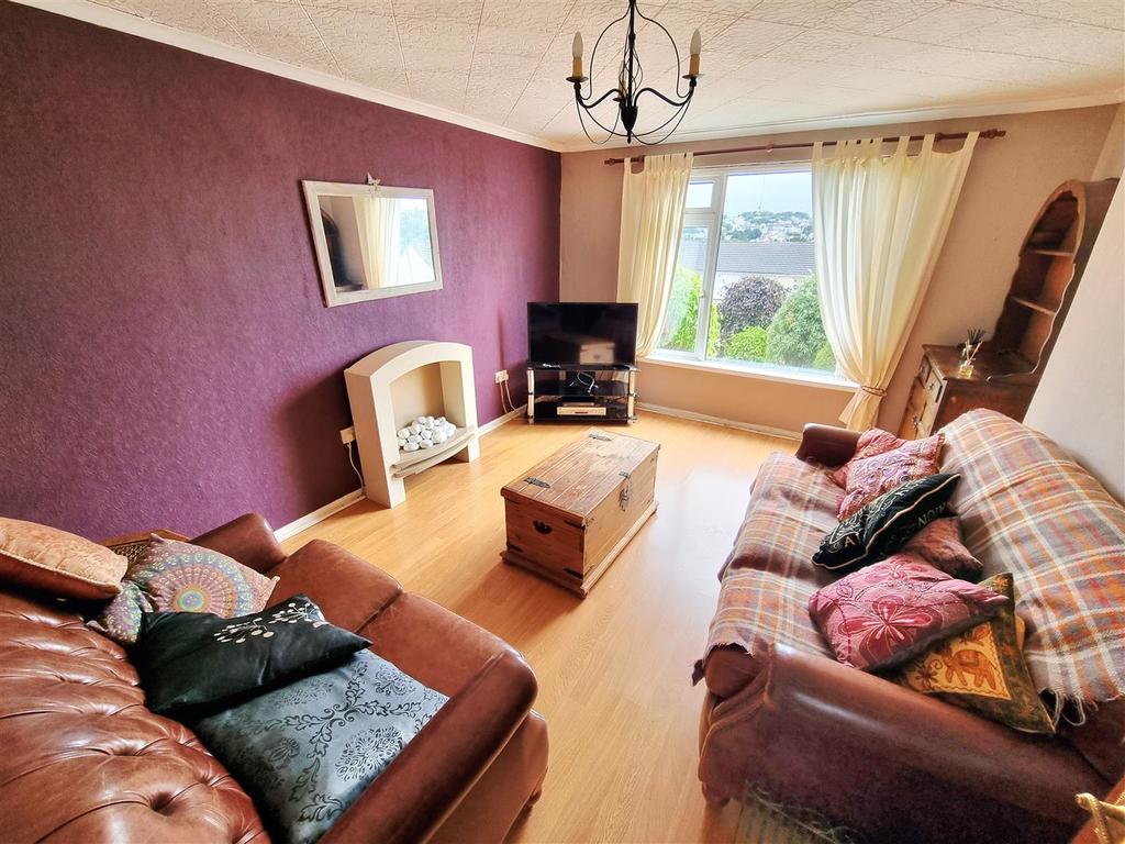 Sitting room.jpg