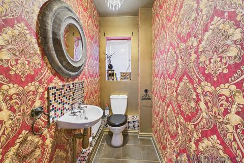 3 bedroom end of terrace house for sale, Honesty Close, Sittingbourne, Kent, ME10 4AG