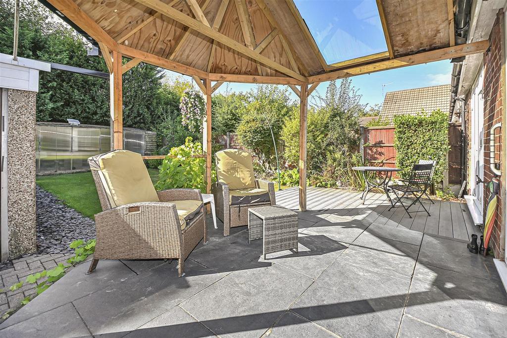 24 Wensley Road Garden (1).jpg